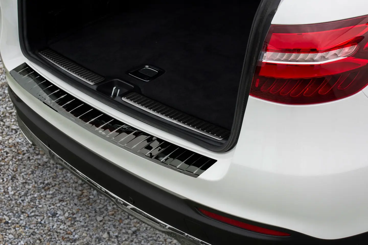Bakfangerbeskytter Mercedes-Benz GLC (X253) 2015 - 2022 | Black Editon
