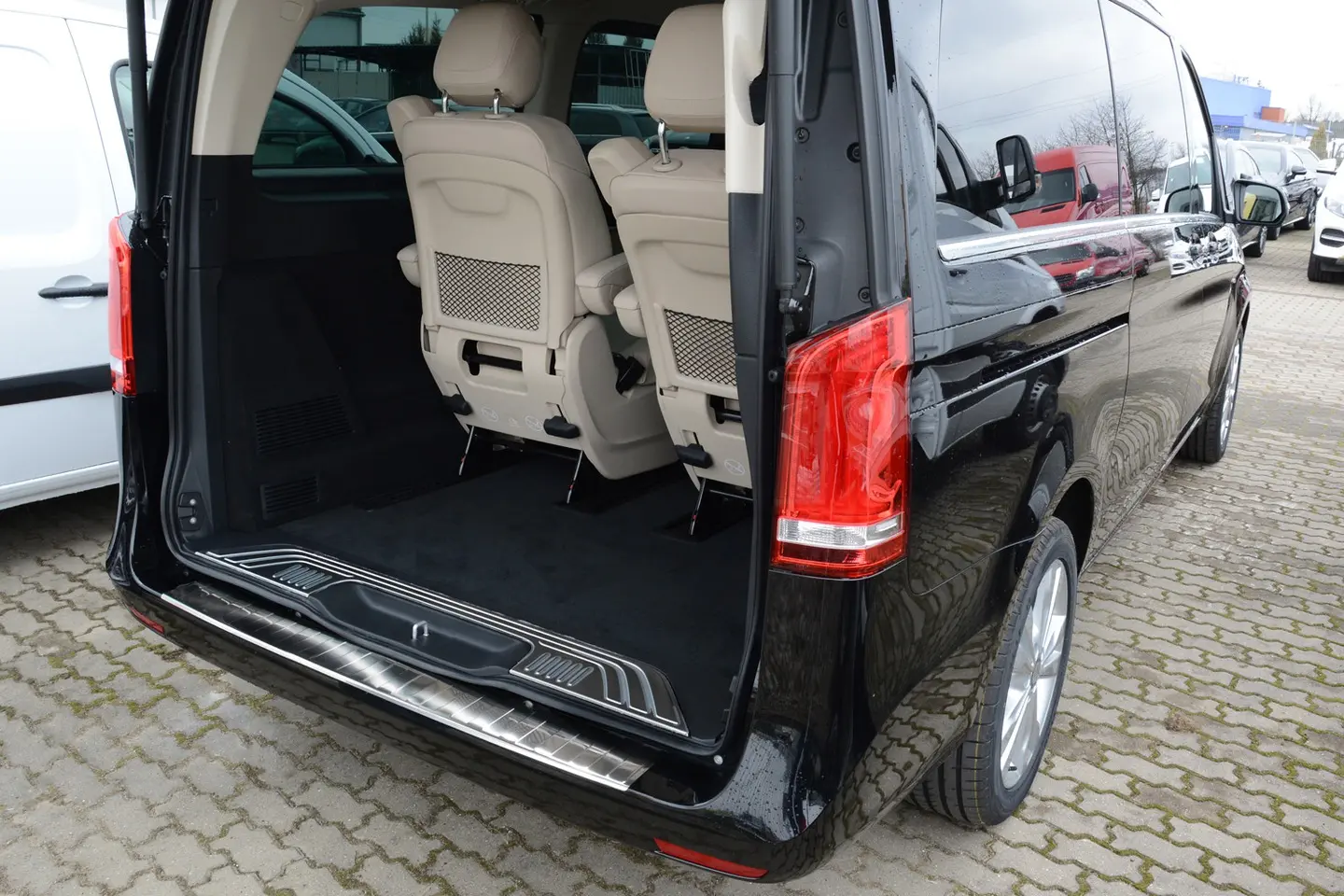 Bakfangerbeskytter Mercedes-Benz Vito / V-Class (W447) 2014 -> / Mercedes-Benz EQV 2020 -> │ Silver Edition