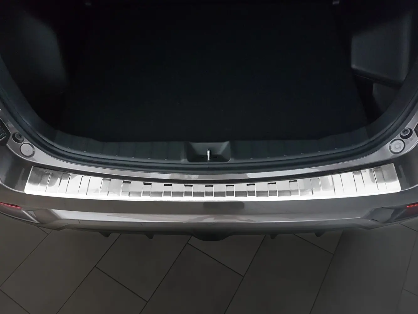 Bakfangerbeskytter Mitsubishi ASX I 2016 - 2019 │ Silver Edition – bilde 3