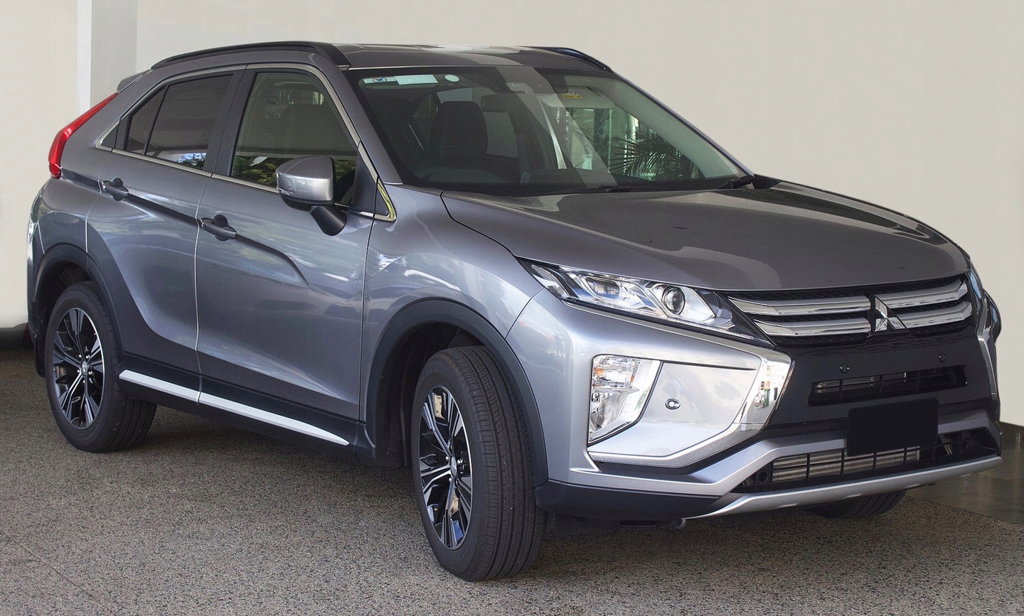Bakfangerbeskytter Mitsubishi Eclipse Cross 2017-> Silver Edition – bilde 10