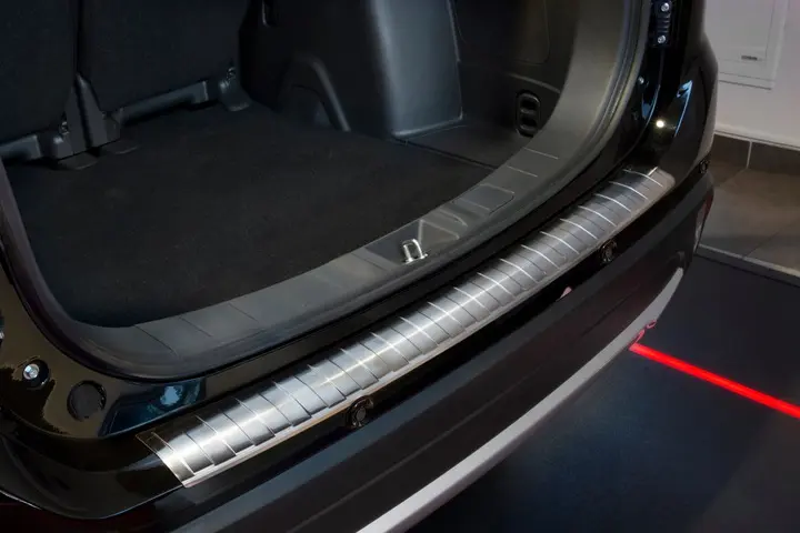Bakfangerbeskytter Mitsubishi Outlander III Facelift 2015 - 2022 │ Silver Edition