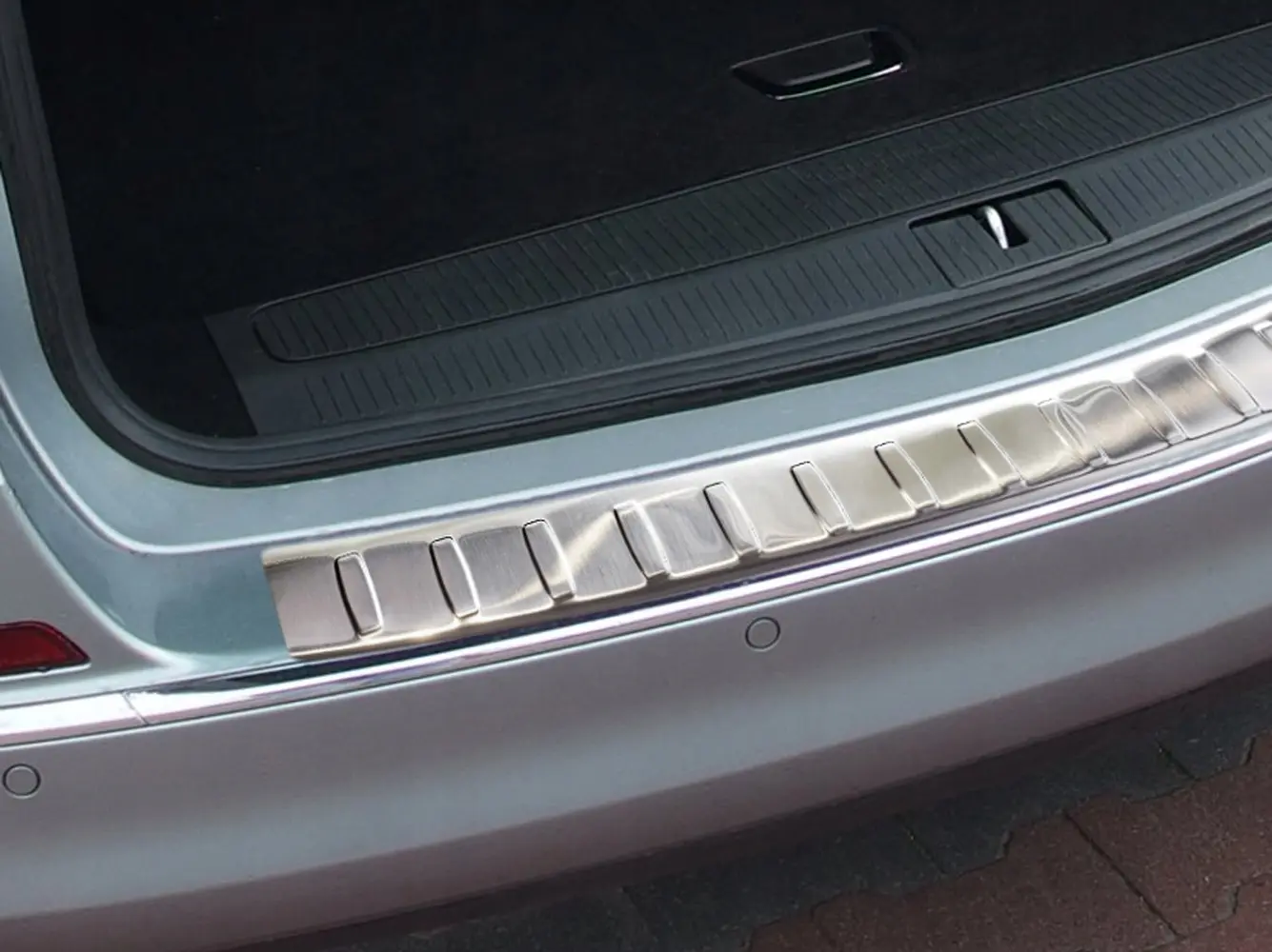 Bakfangerbeskytter Opel Astra J Sports Tourer 2009 – 2015 │ Silver Edition
