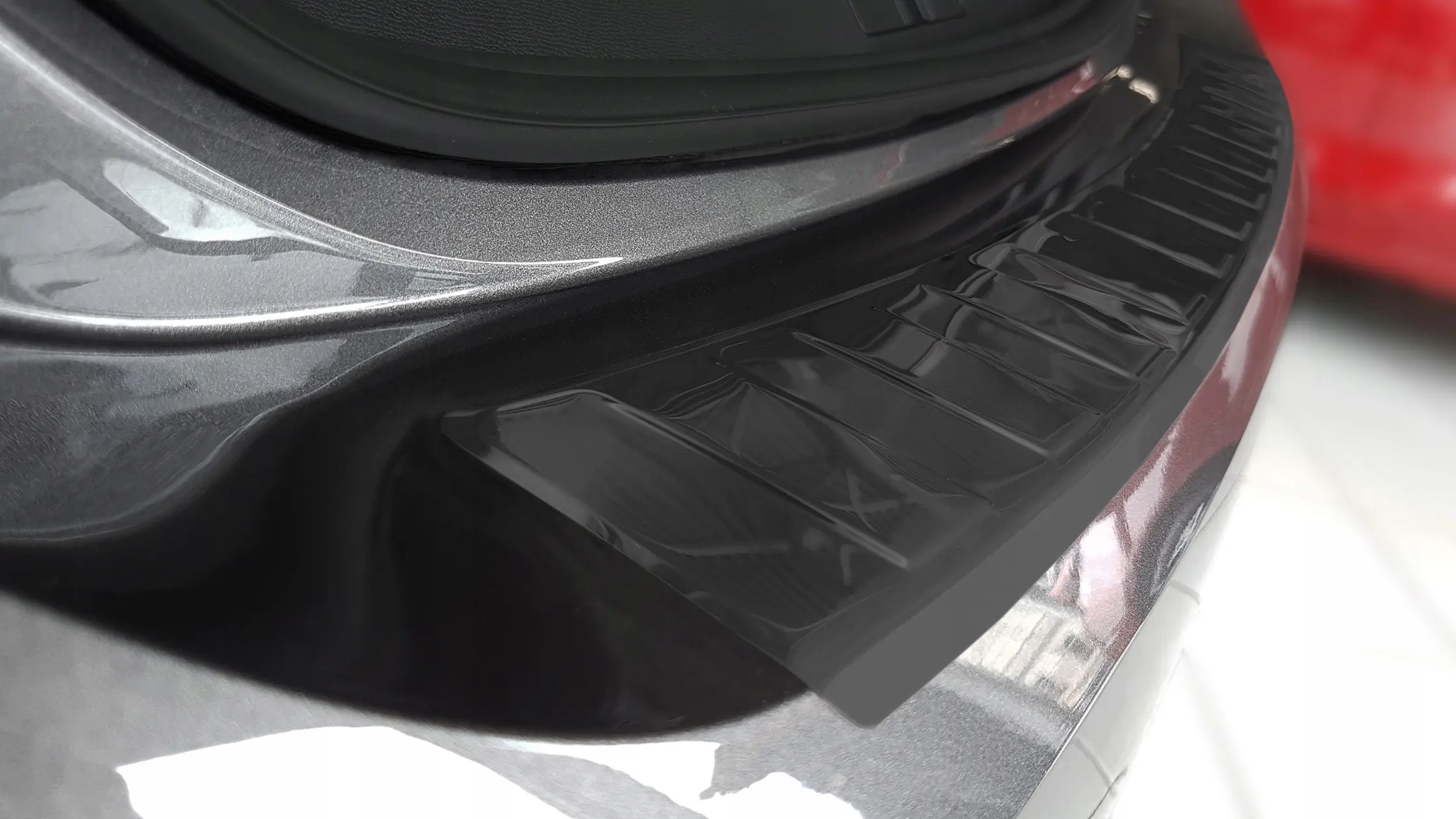 Bakfangerbeskytter Opel Corsa F / Corsa-e 2019 -> │ Black Edition – bilde 6