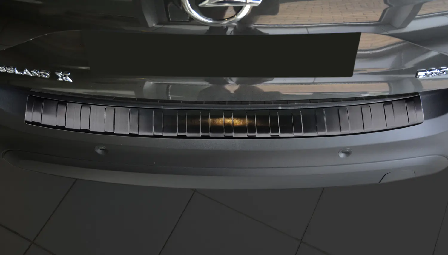 Bakfangerbeskytter Opel Crossland X 2017-> Black Edition – bilde 3