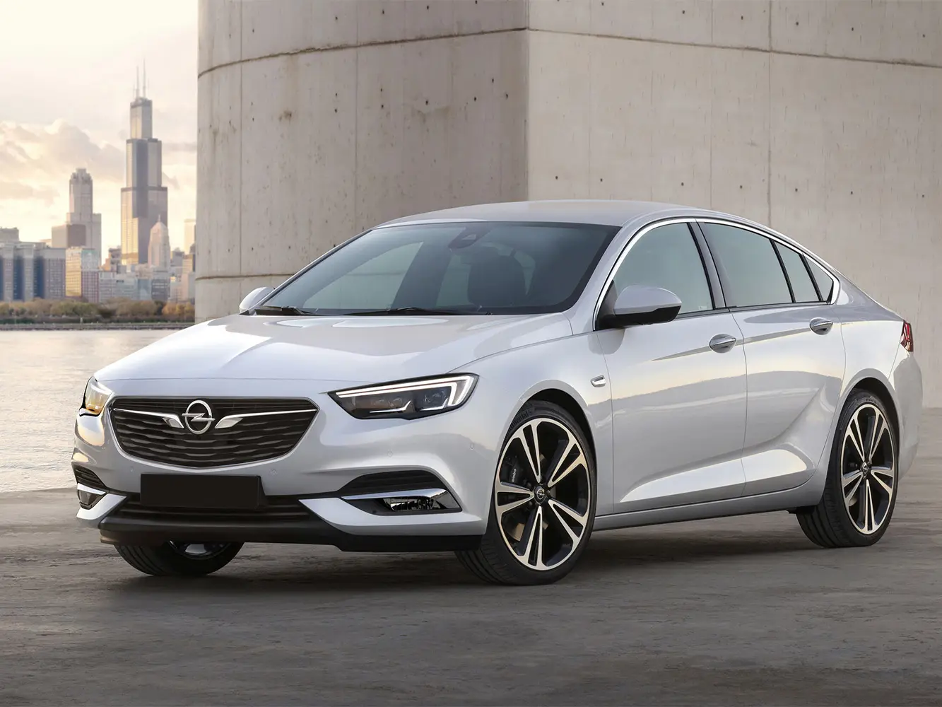 Bakfangerbeskytter Opel Insignia B Grand Sport 2017 - 2022 │ Silver Edition – bilde 8