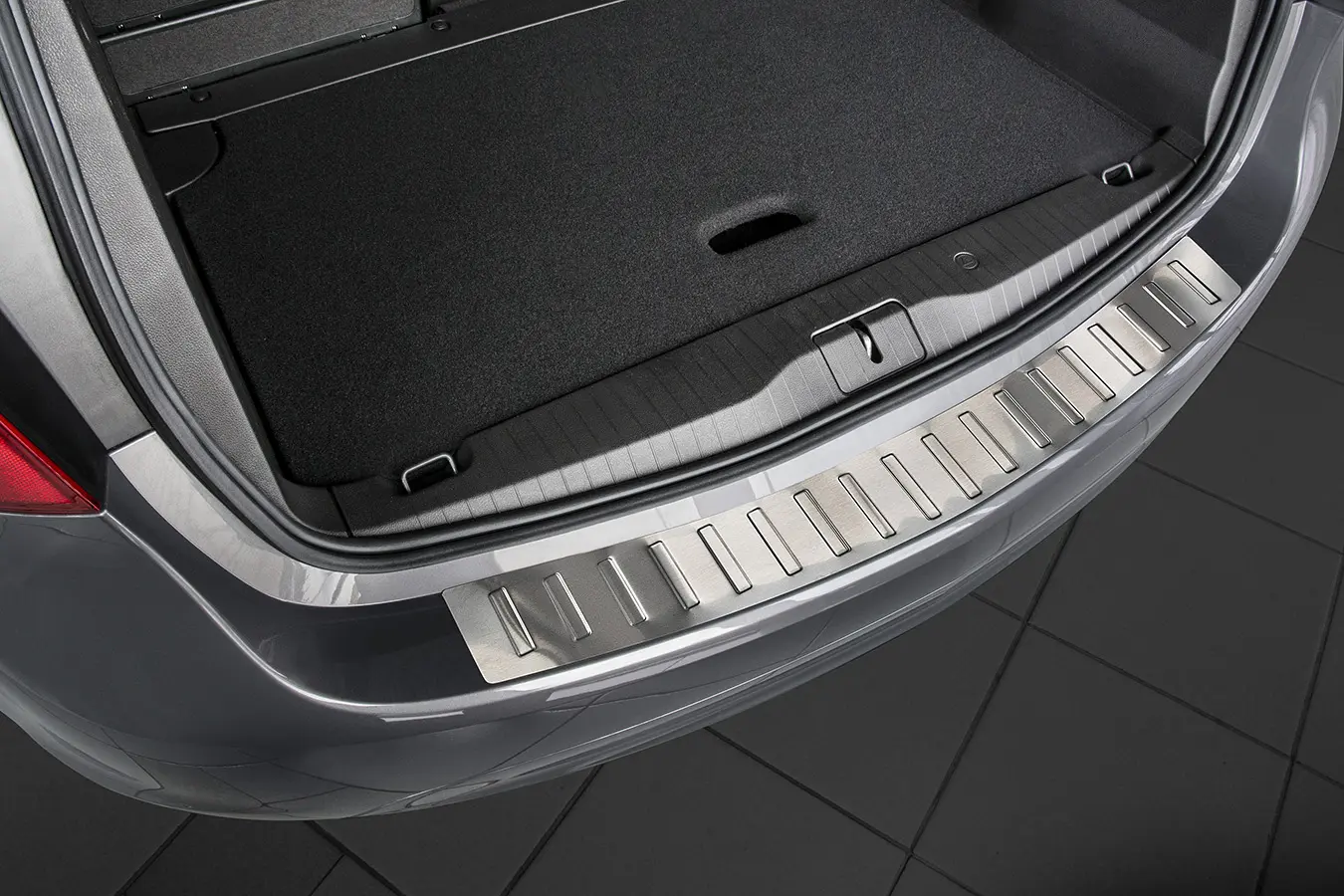 Bakfangerbeskytter Opel Meriva B 2010-> Silver Edition