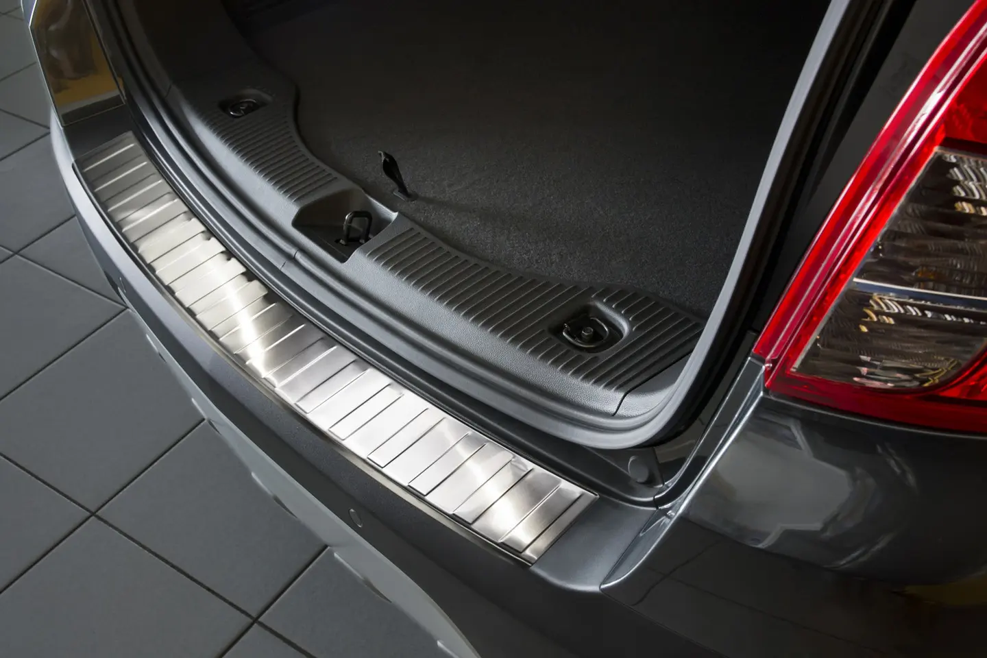 Bakfangerbeskytter Opel Mokka 2012-2016 Silver Edition