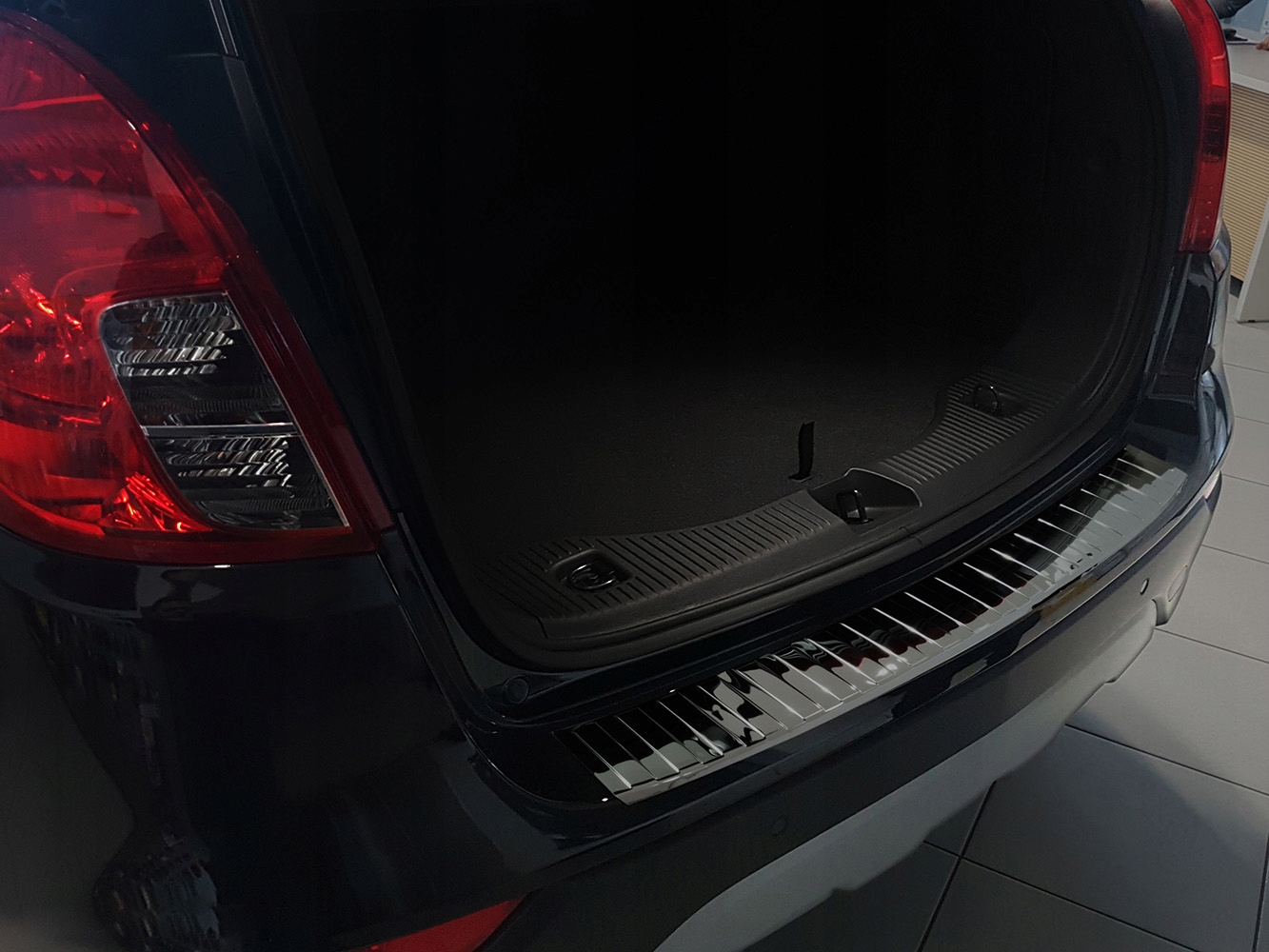 Bakfangerbeskytter Opel Mokka X facelift 2016-> Black Edition