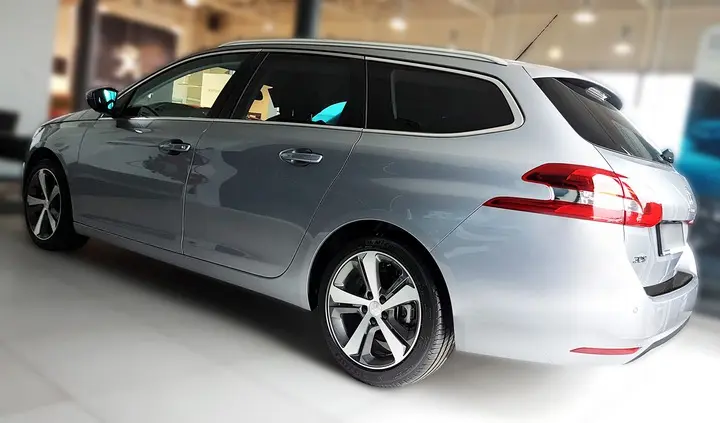 Bakfangerbeskytter Peugeot 308 II SW 2013 - 2021 │ Black Edition – bilde 9