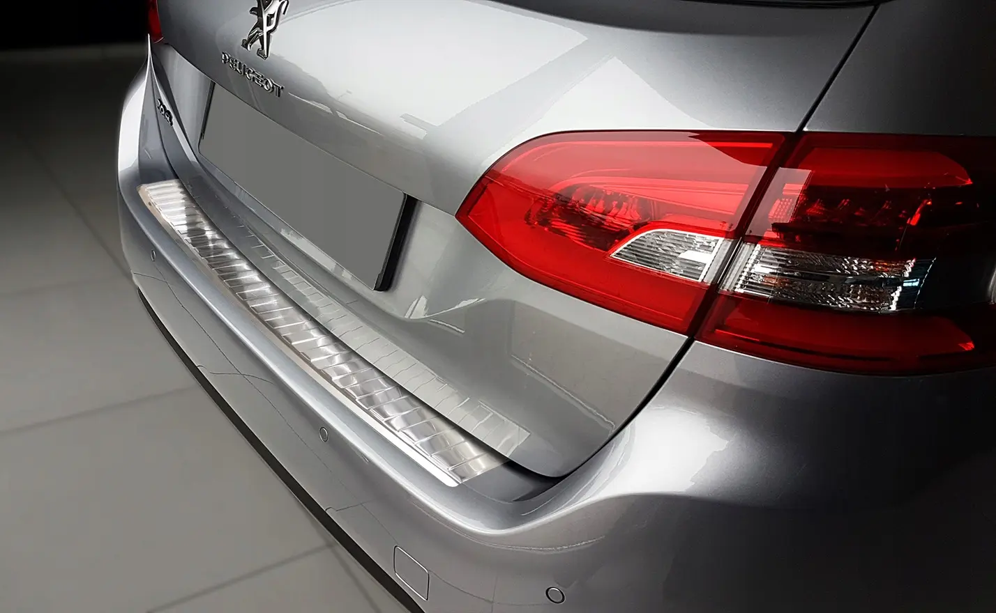 Bakfangerbeskytter Peugeot 308 II SW 2013 - 2021 │ Silver Edition – bilde 5