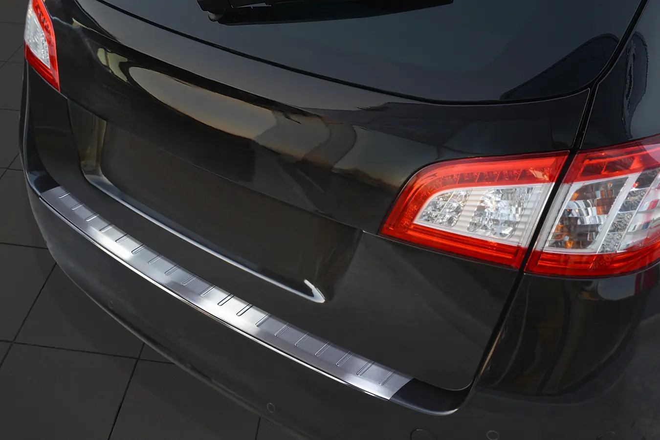 Bakfangerbeskytter Peugeot 508 I SW Stasjonsvogn 2010 - 2018 │ Silver Edition