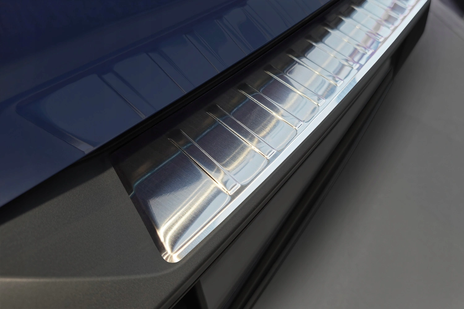 Bakfangerbeskytter Peugeot e-3008 / 3008 III Plug-in Hybrid 2023 -> │ Silver Edition – bilde 4