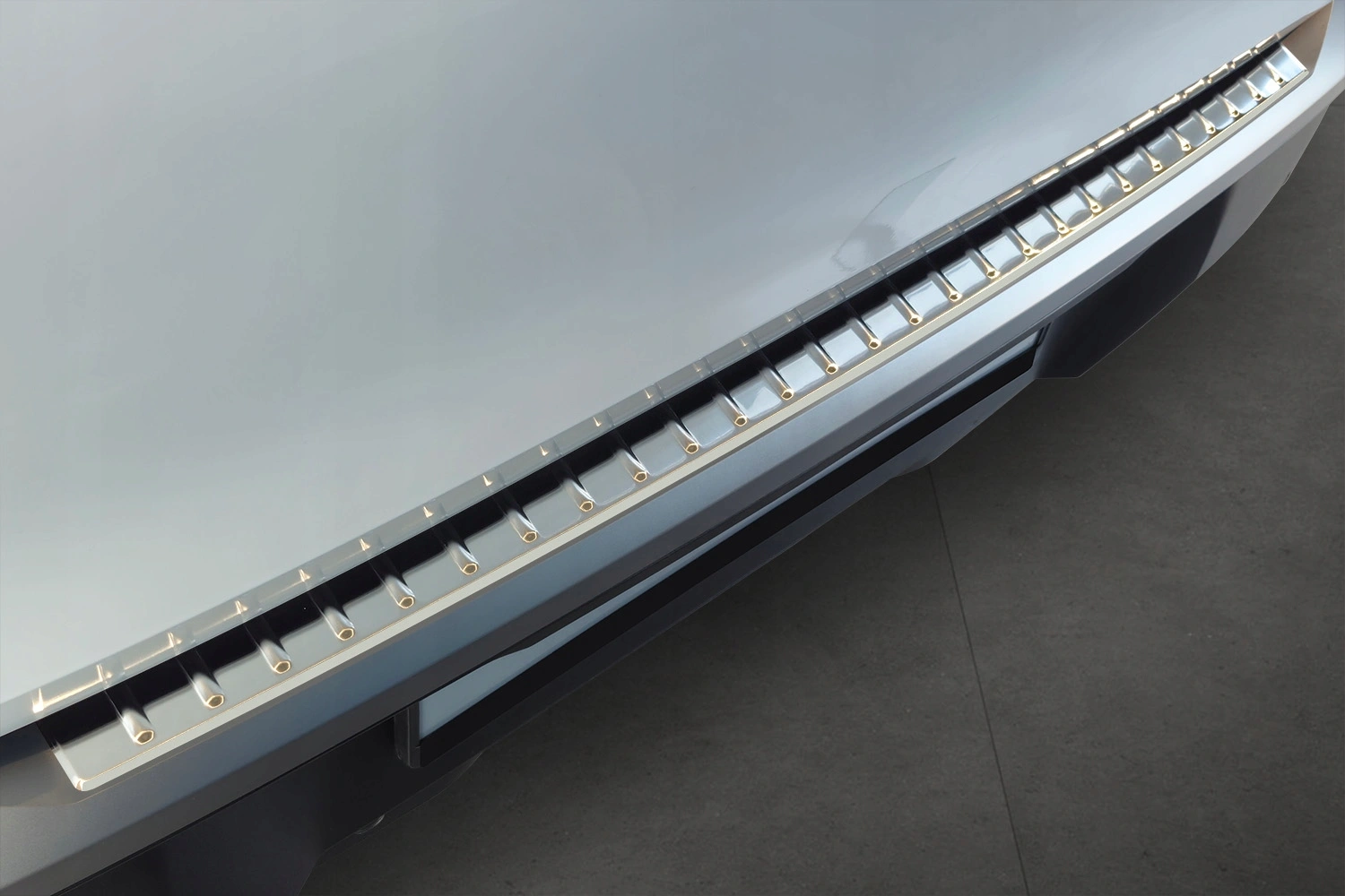 Bakfangerbeskytter Peugeot e-5008 / 5008 III (P74) Plug-in Hybrid 2024 -> │ Silver Edition – bilde 2