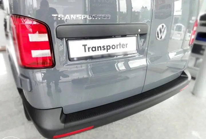 Bakfangerbeskytter plast VW T5 2003 - 2015 / VW T6 2015 - 2023 │ med dobbelt bakdører – bilde 3