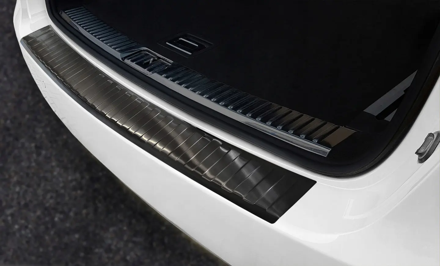 Bakfangerbeskytter Porsche Cayenne II (92A) 2010 - 2017 | Black Edition