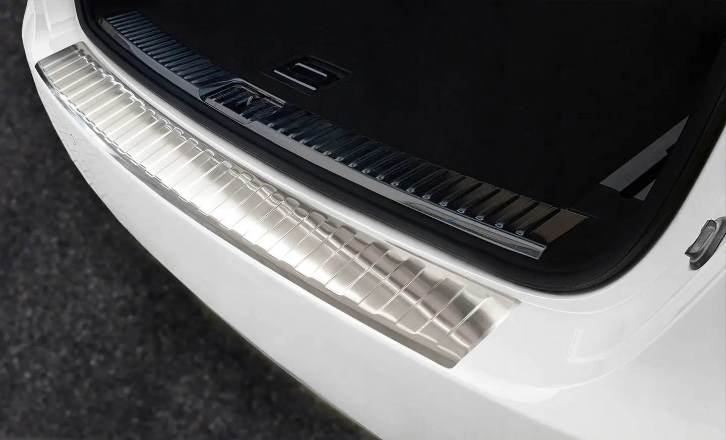 Bakfangerbeskytter Porsche Cayenne II (92A) 2010 - 2017 │ Silver Edition
