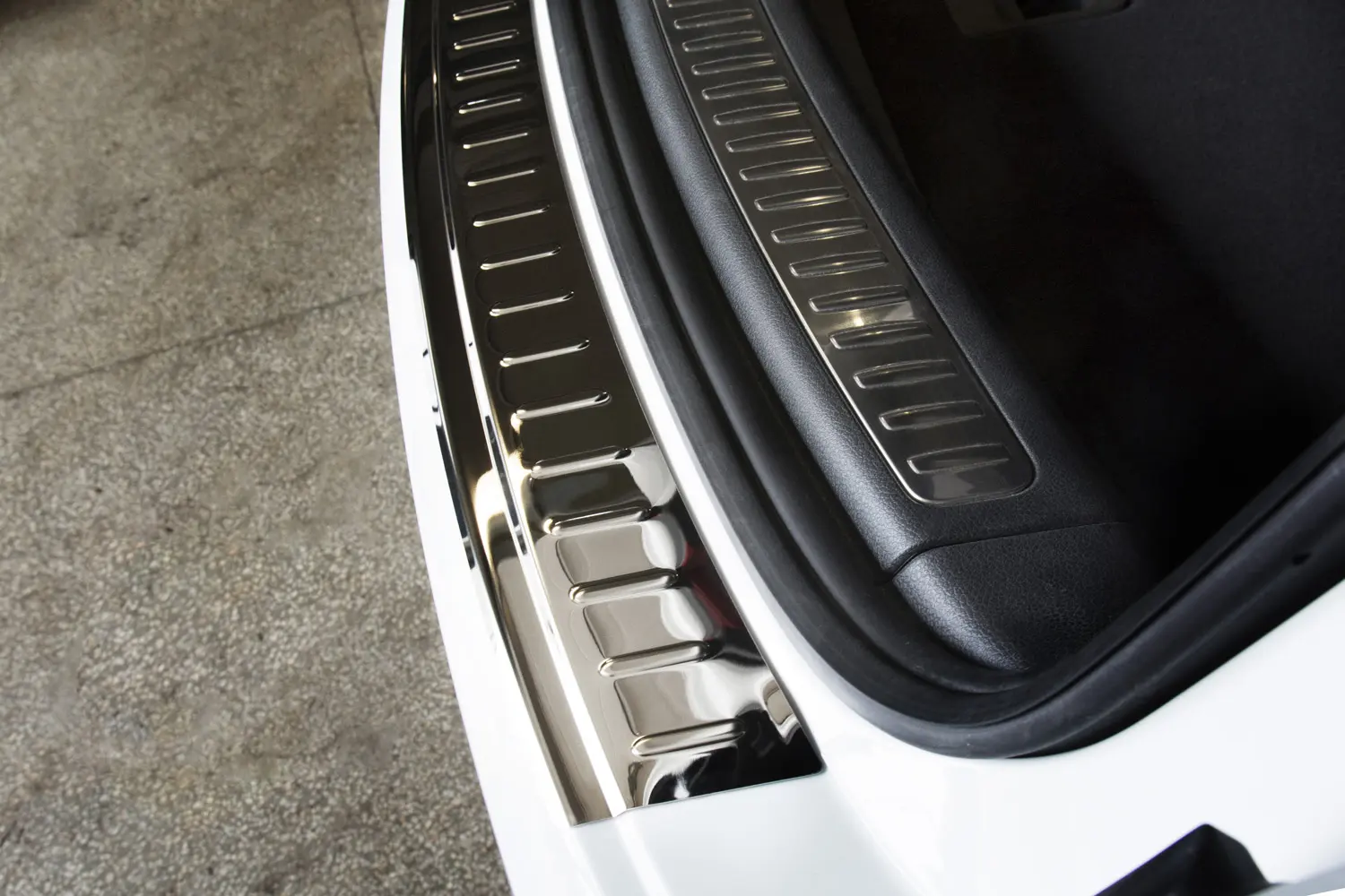 Bakfangerbeskytter Porsche Macan I (95B) 2014 - 2024 │ Silver Edition – bilde 3