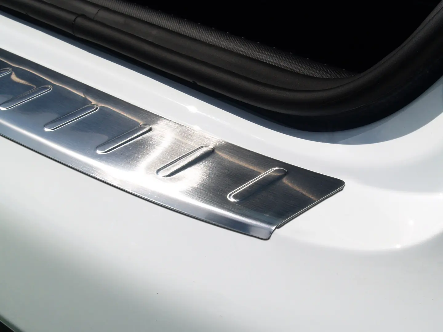Bakfangerbeskytter Renault Clio IV 2013-2019 Silver Edition – bilde 2