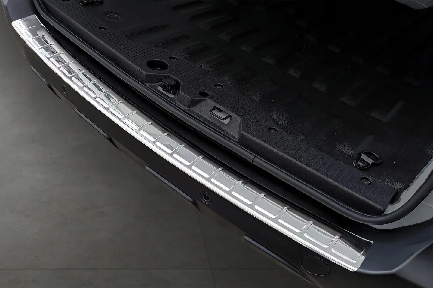 Bakfangerbeskytter Renault Ekspress 2021-> Silver Edition – bilde 2
