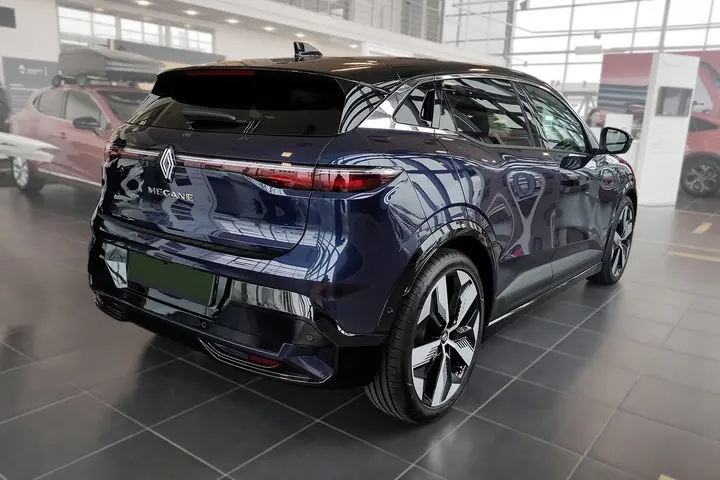 Bakfangerbeskytter Renault Mégane E-Tech Electric 2022 -> | Black Matt – bilde 9