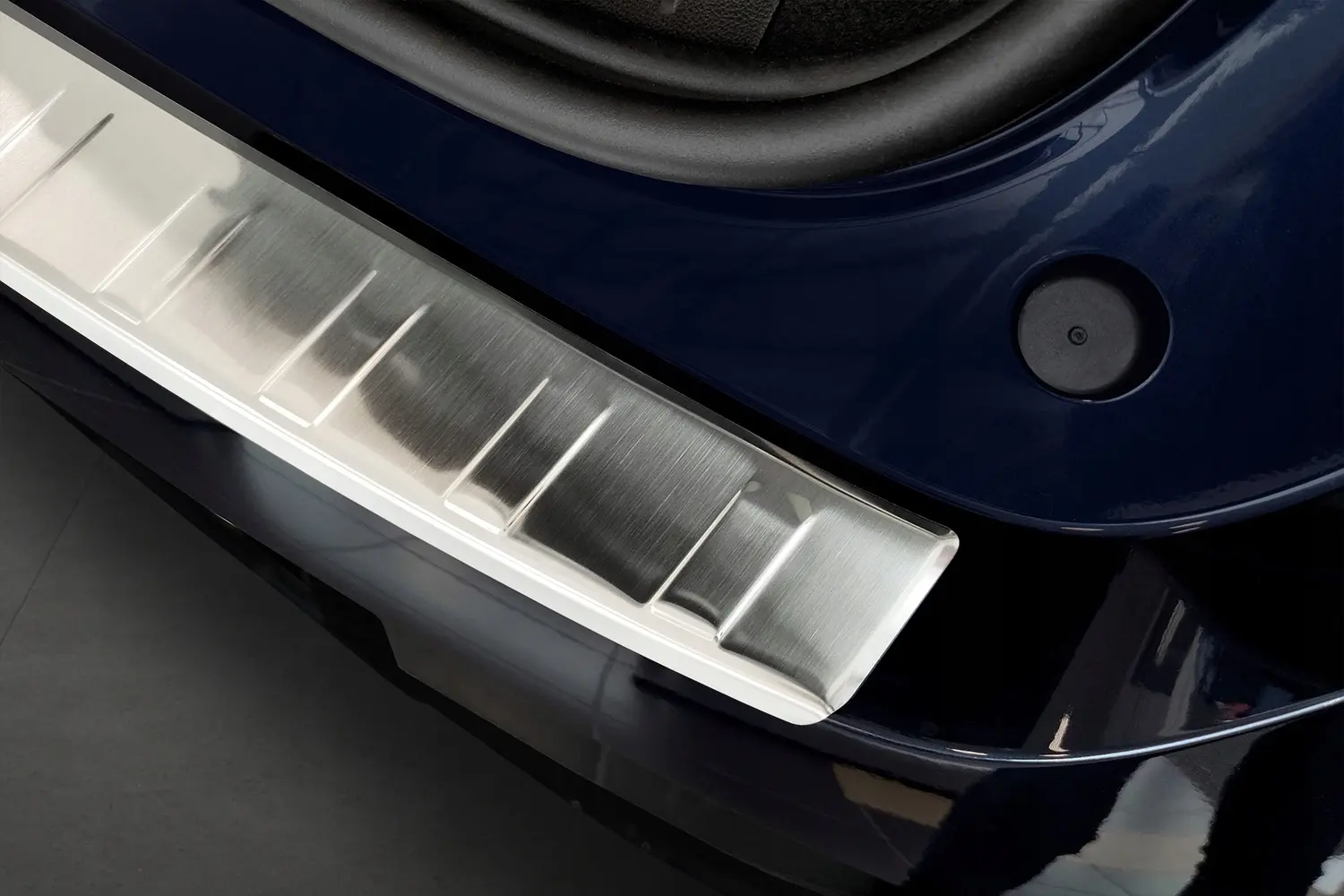 Bakfangerbeskytter Renault Mégane E-Tech Electric 2022 -> | Steel Chrome – bilde 3