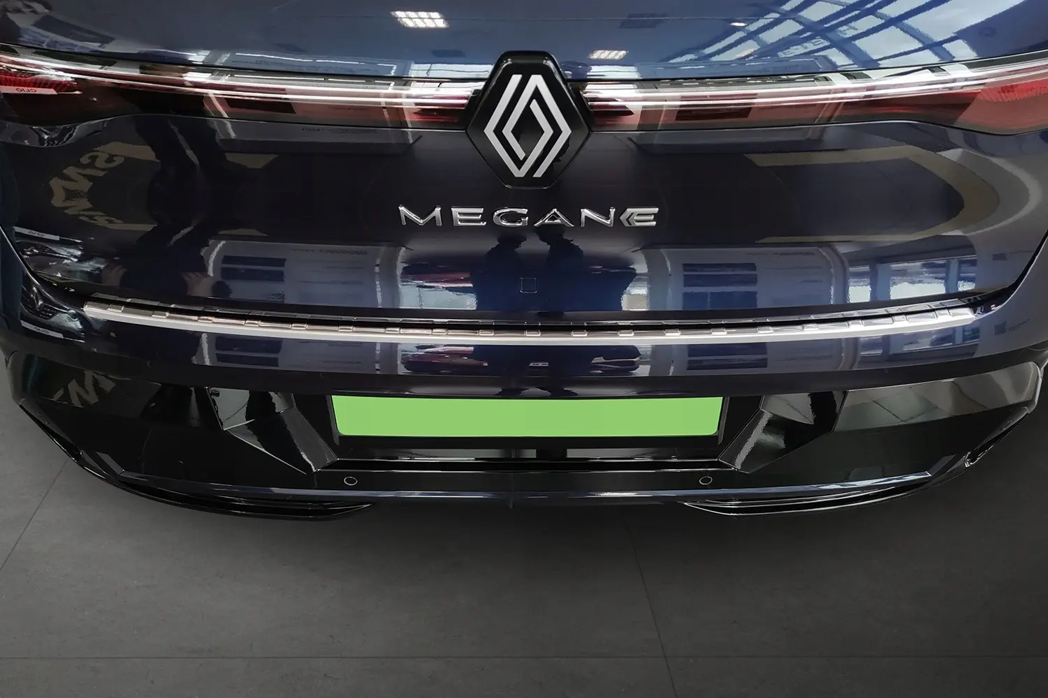 Bakfangerbeskytter Renault Mégane E-Tech Electric 2022 -> | Steel Chrome – bilde 4
