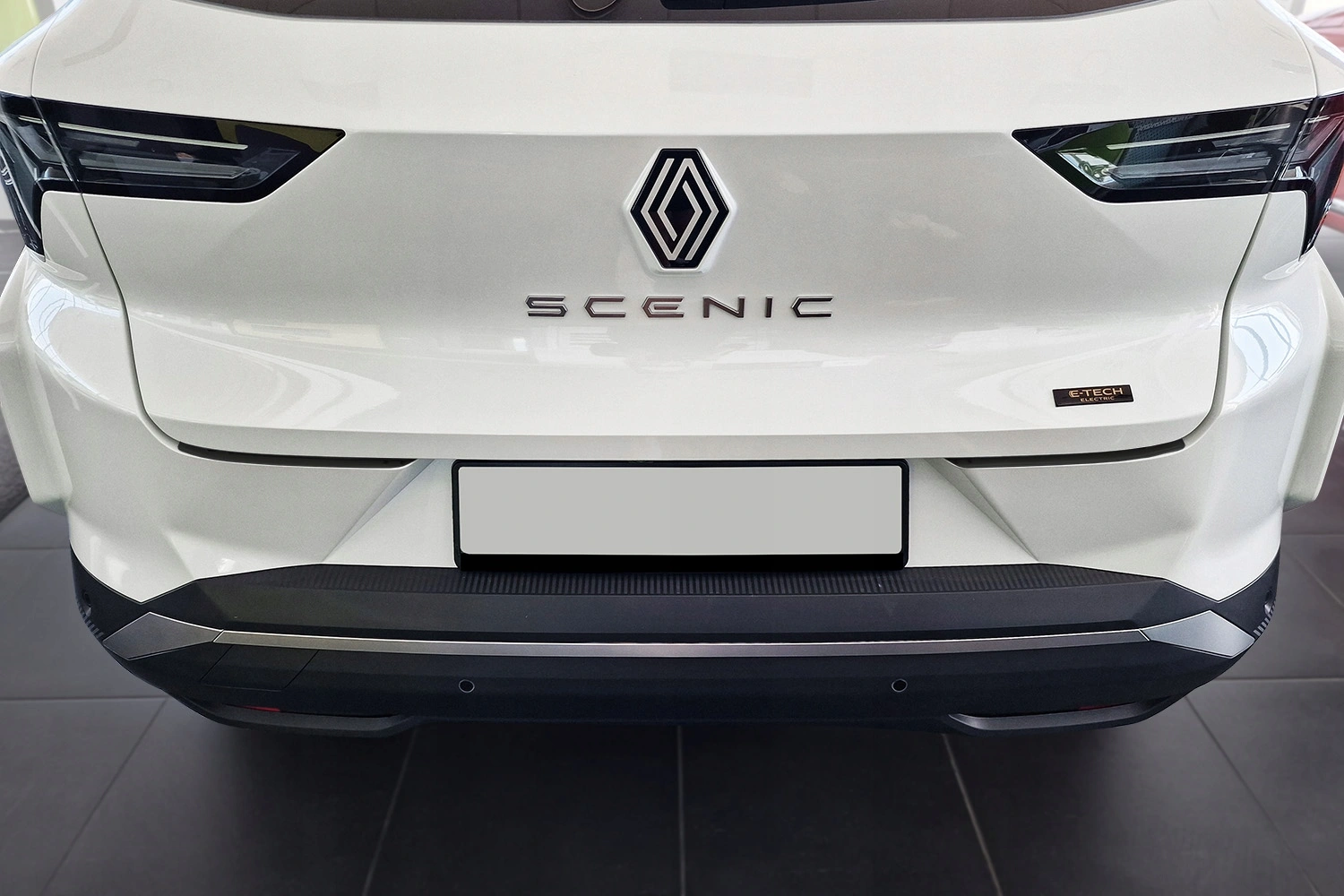 Bakfangerbeskytter Renault Scénic E-Tech Electric 2024 -> │ Black Glossy Edition – bilde 2