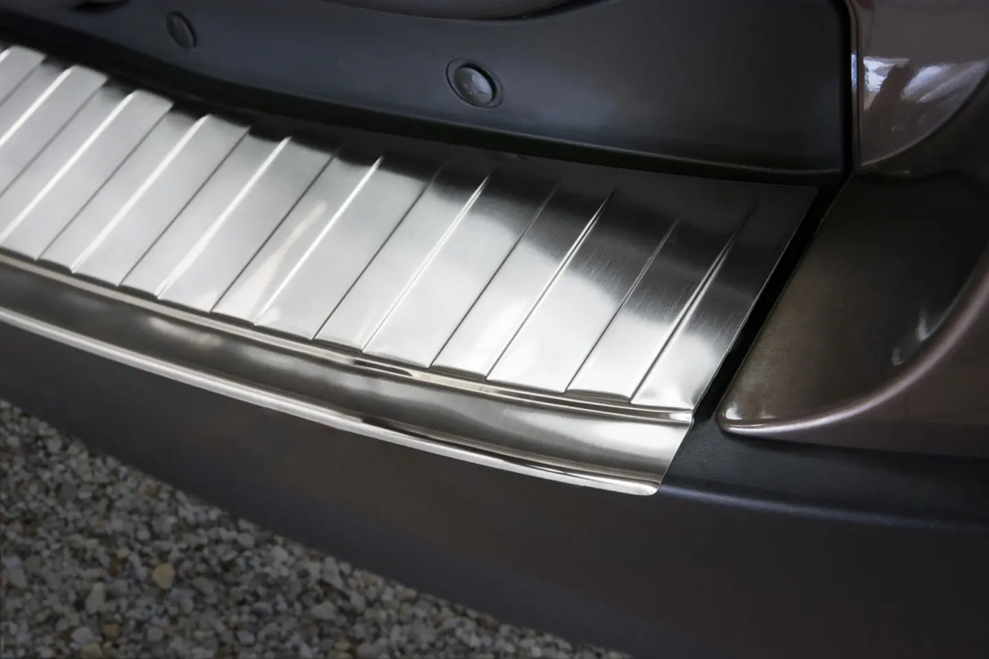 Bakfangerbeskytter Renault Scenic III /Grand Scenic II 2009-2016 Silver Edition – bilde 3