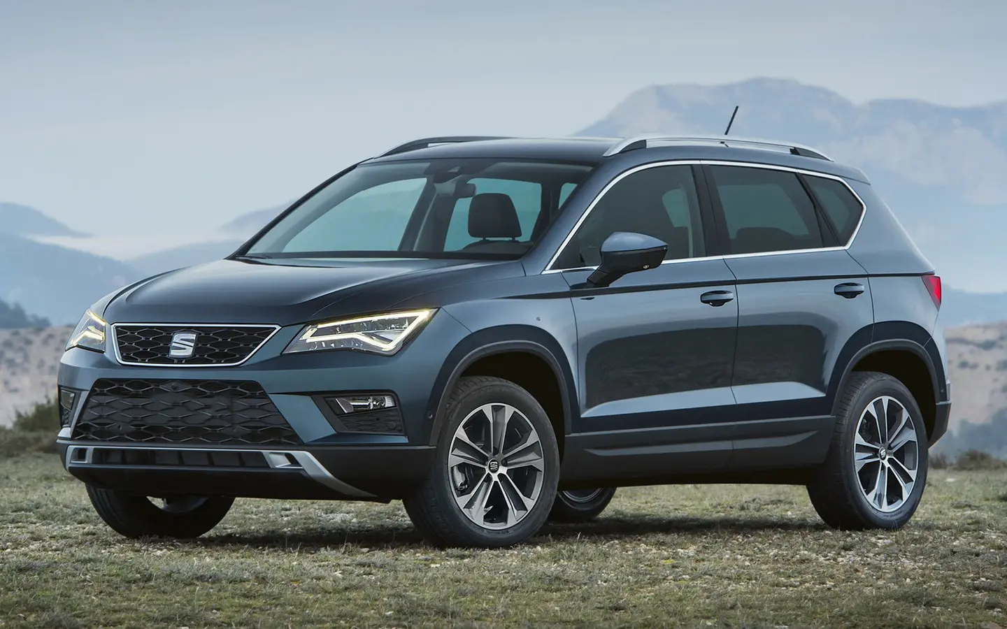 Bakfangerbeskytter Seat Ateca 2016 -> │ Black Edition – bilde 9