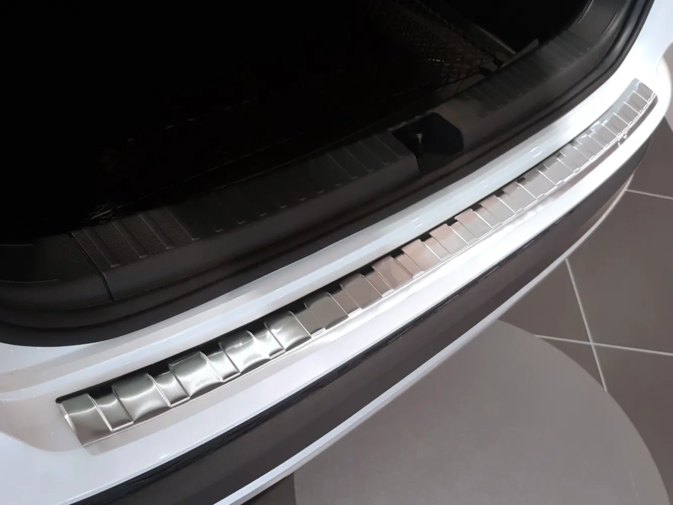 Bakfangerbeskytter Seat Ateca 2016 -> │ Silver Edition