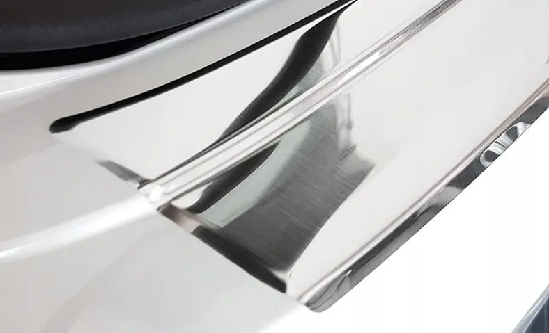 Bakfangerbeskytter Seat Leon IV Hatchback 2020-> Silver Edition – bilde 3