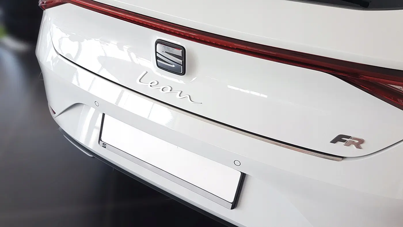 Bakfangerbeskytter Seat Leon IV Hatchback 2020-> Silver Edition – bilde 5