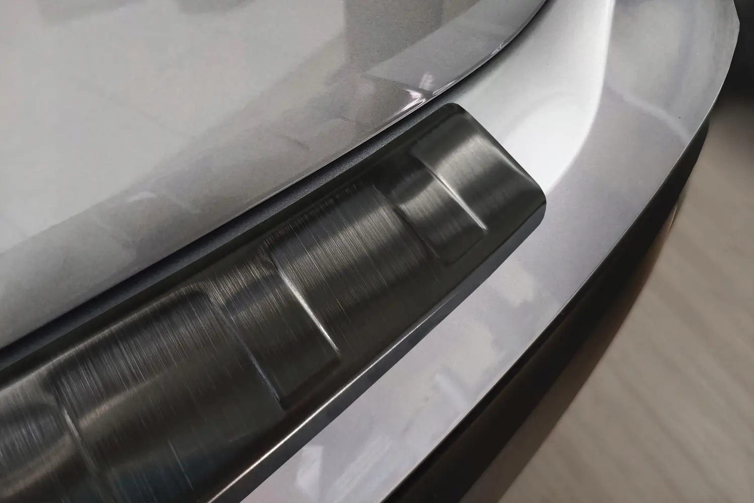 Bakfangerbeskytter Škoda Enyaq iV 2020 -> │ Black Edition – bilde 3