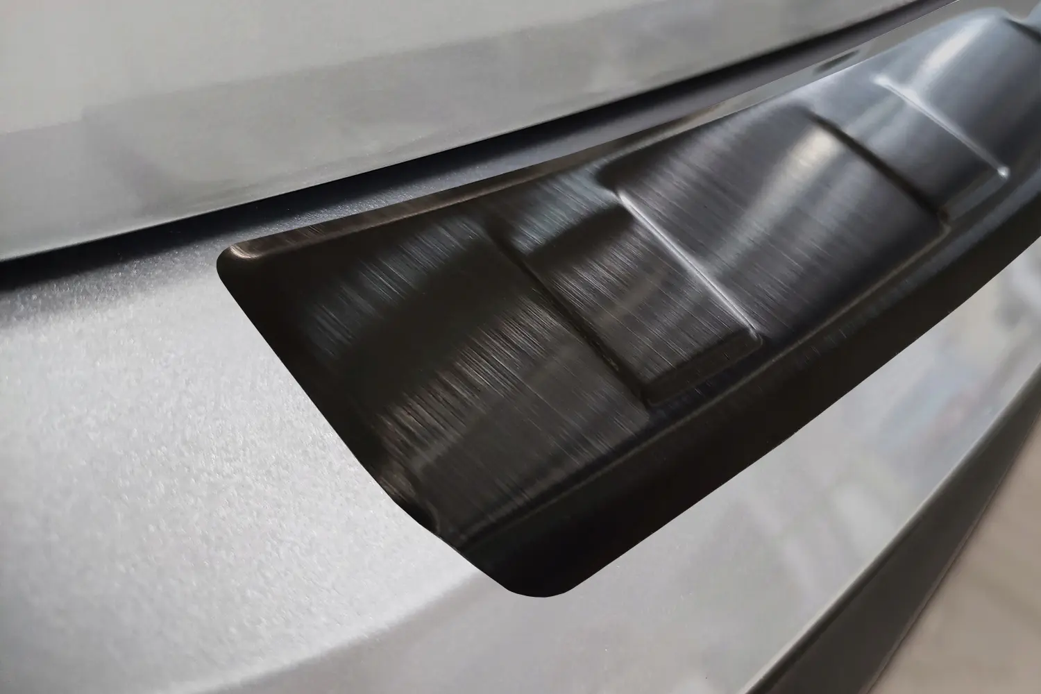 Bakfangerbeskytter Škoda Enyaq iV 2020 -> │ Black Edition – bilde 4