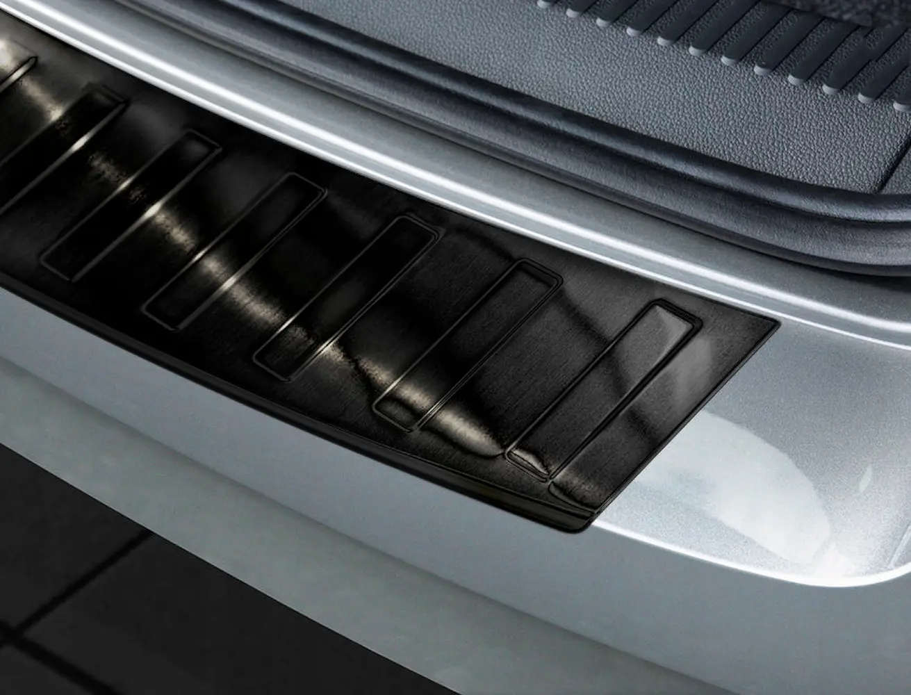 Bakfangerbeskytter Skoda Fabia III Stasjonsvogn pre-facelift 2014-2018 Black Edition – bilde 2
