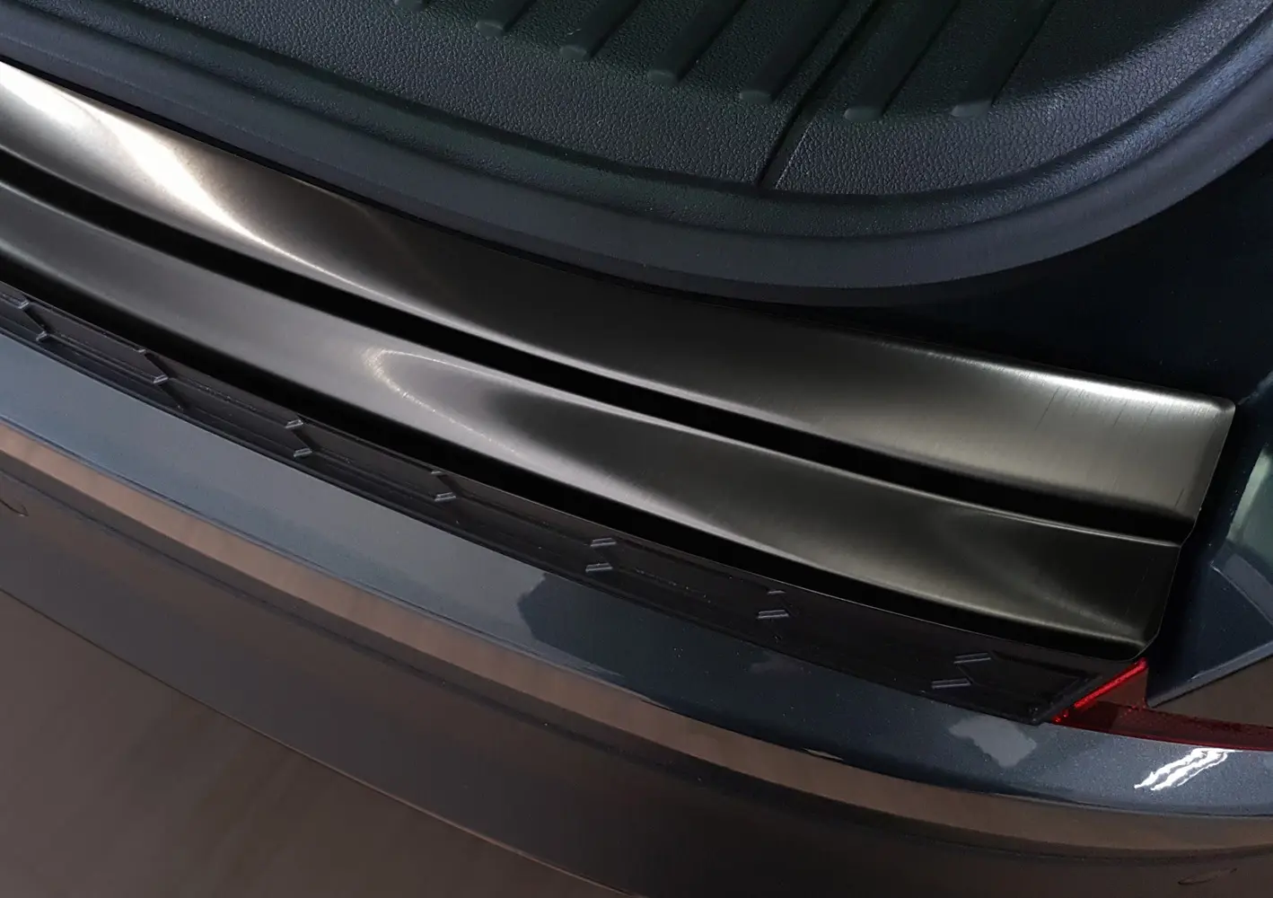 Bakfangerbeskytter Škoda Kodiaq I 2016 - 2024 │ Black Edition – bilde 3
