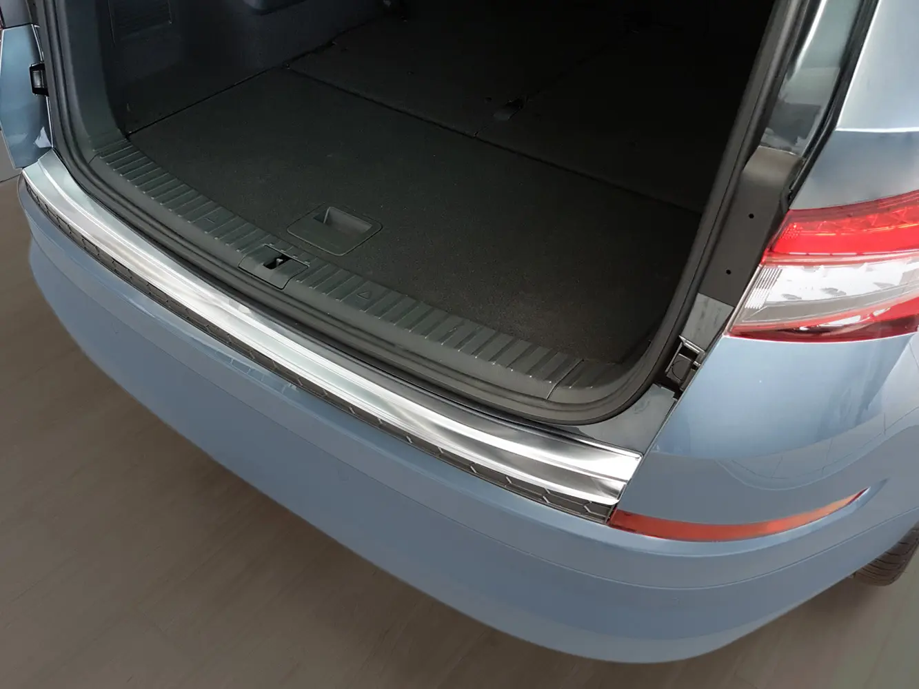 Bakfangerbeskytter Škoda Kodiaq I Facelift 2021 - 2023 │ Silver Edition