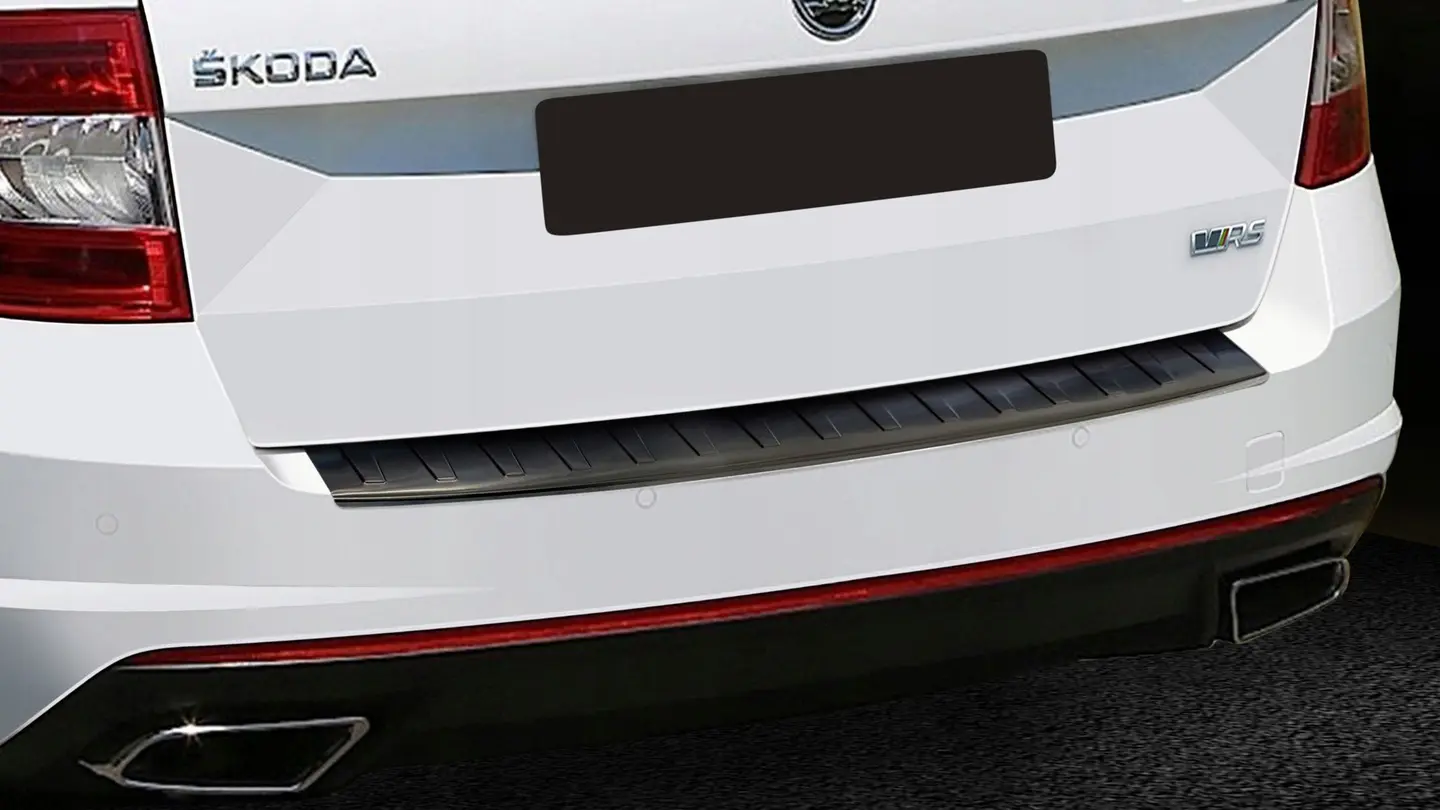 Bakfangerbeskytter Skoda Octavia III RS Stasjonsvogn 2013 - 2019 │ Black Edition