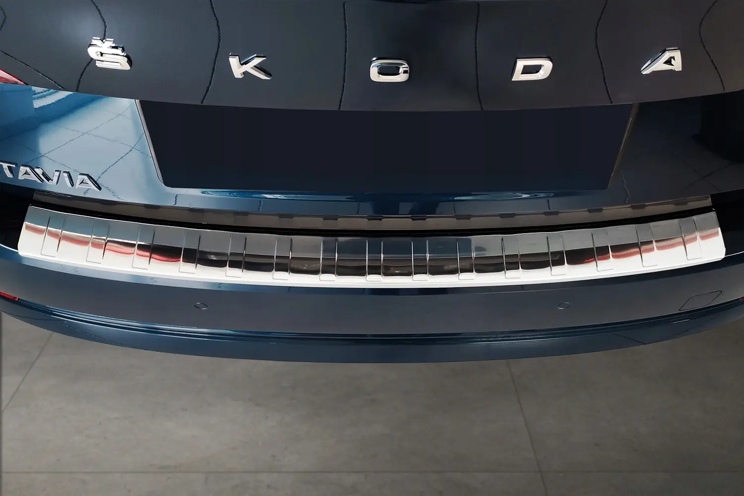 Bakfangerbeskytter Skoda Octavia IV Liftback 2019 -> – bilde 3