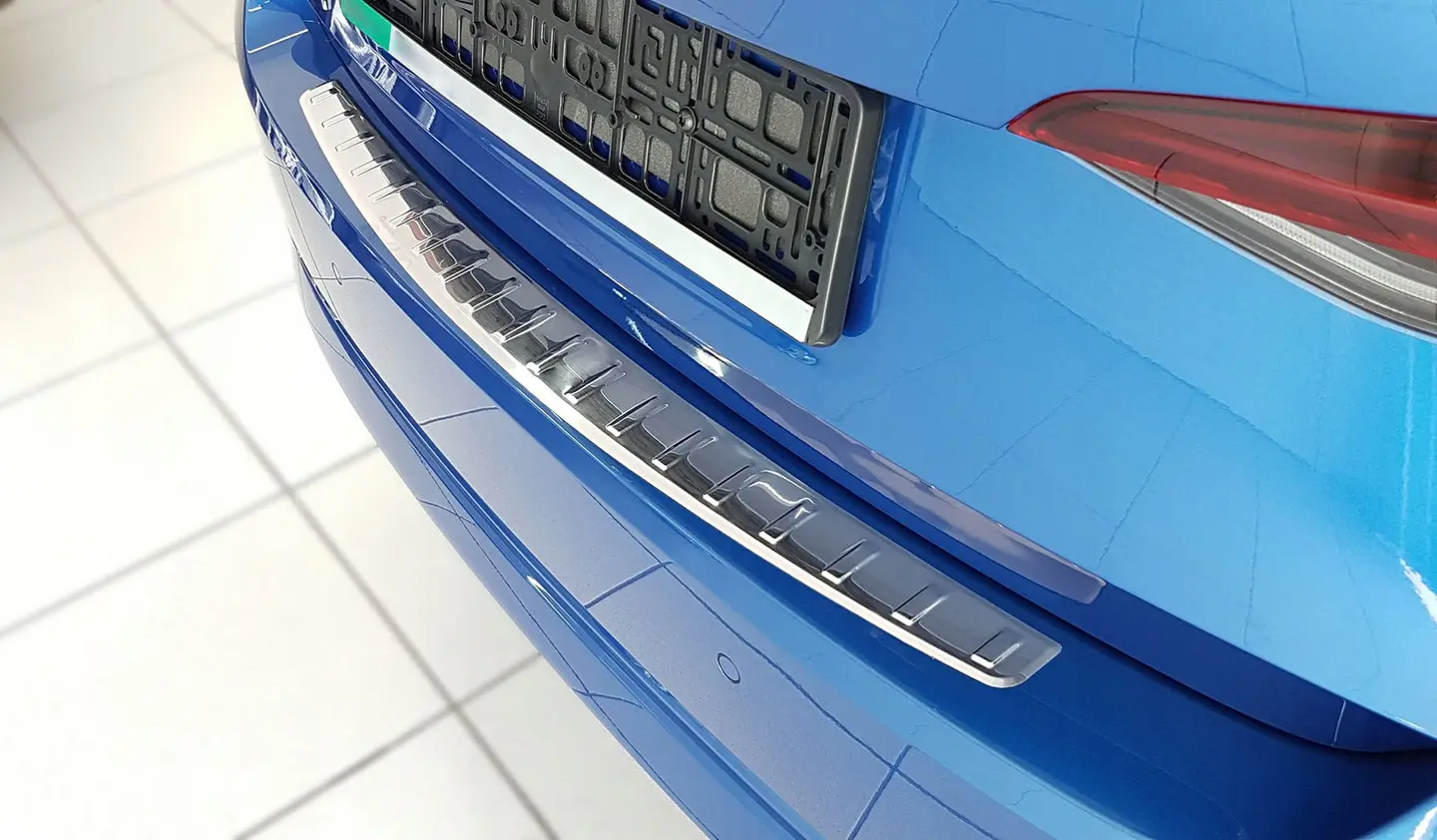 Bakfangerbeskytter Skoda Octavia IV Liftback 2019 -> │ Silver Edition – bilde 4