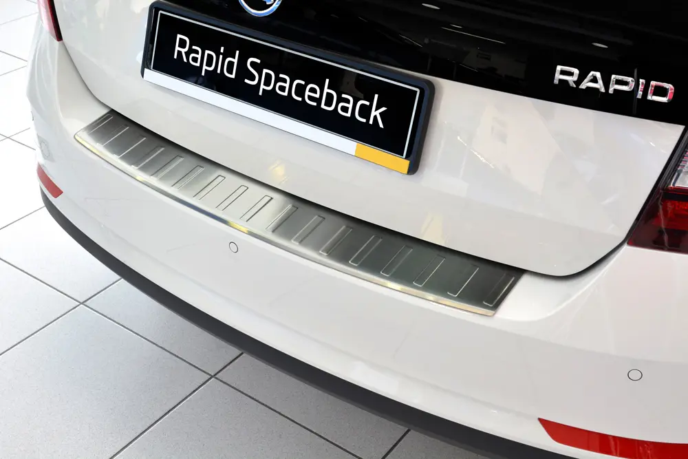 Bakfangerbeskytter Skoda Rapid Spaceback 2013 -2019  Silver Edition
