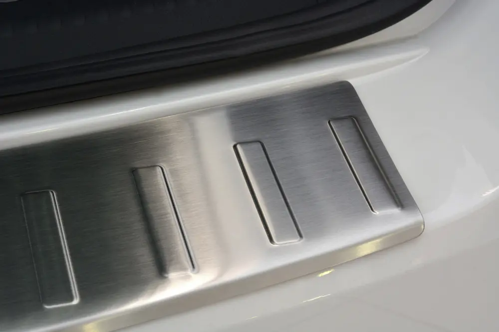 Bakfangerbeskytter Skoda Rapid Spaceback 2013 -2019  Silver Edition – bilde 2