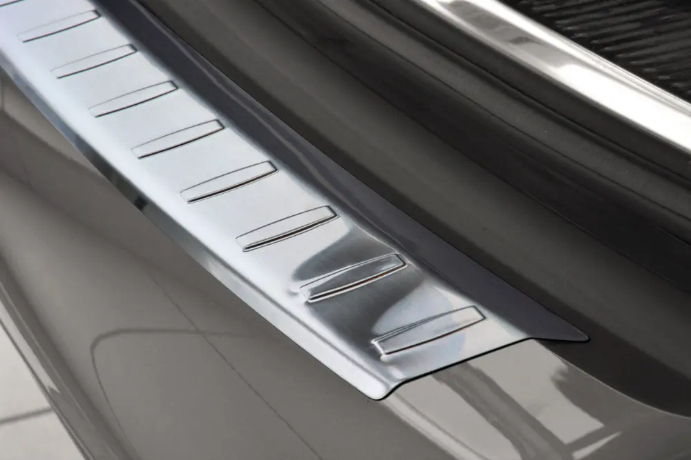 Bakfangerbeskytter Skoda Superb II Facelift Stasjonsvogn 2013 - 2015 │ Silver Edition – bilde 3