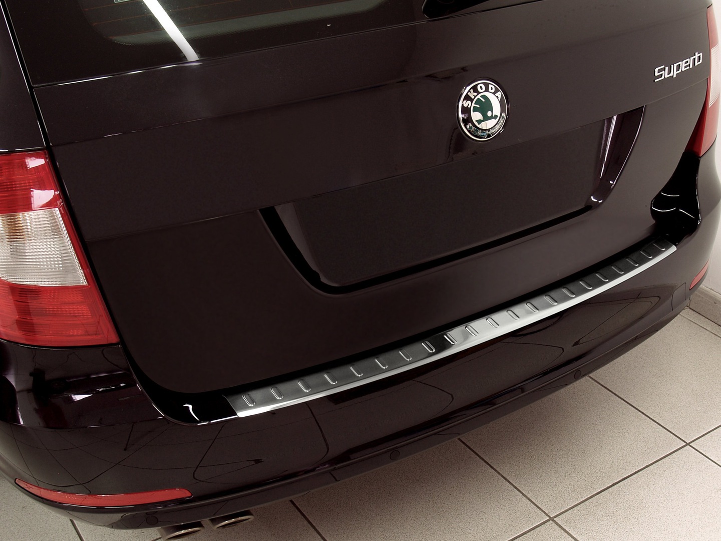 Bakfangerbeskytter Skoda Superb II Stasjonsvogn 2008 - 2015 │ Silver Edition