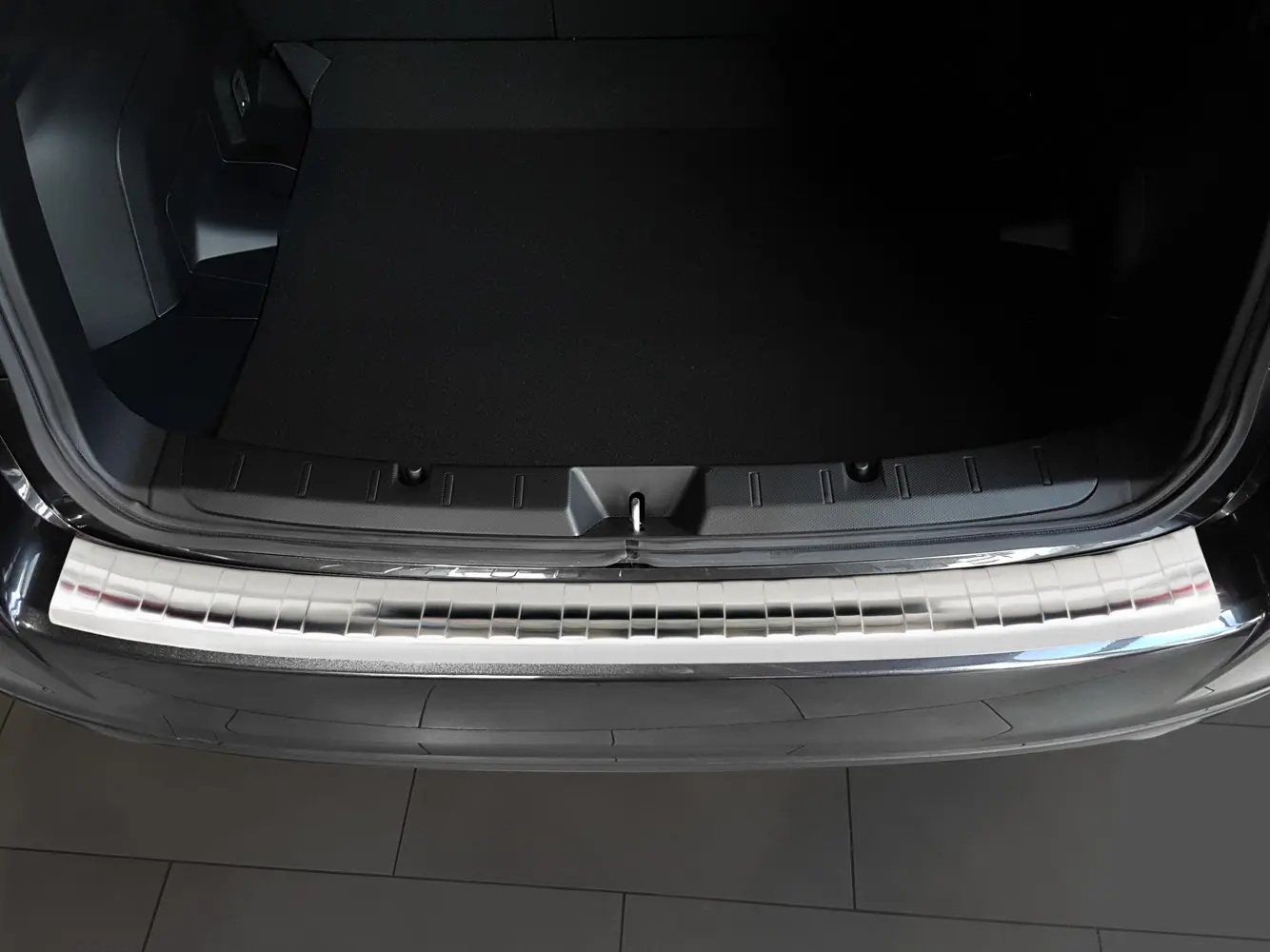 Bakfangerbeskytter Subaru Impreza V GT facelift 2017->Silver Edition – bilde 2