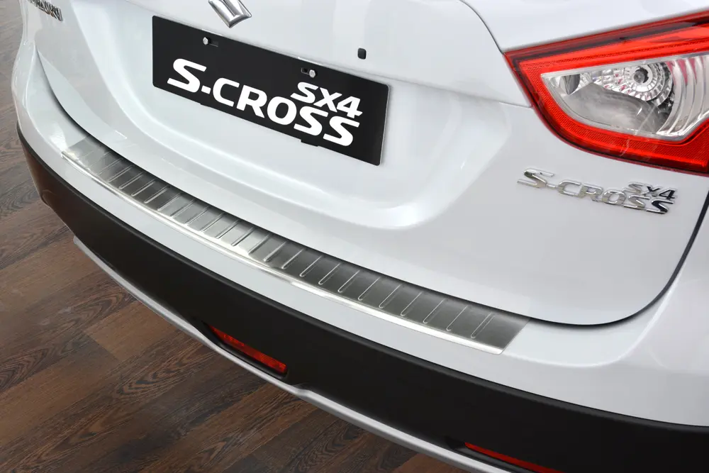 Bakfangerbeskytter Suzuki SX4 S-Cross 2013 - 2021 │ Silver Edition