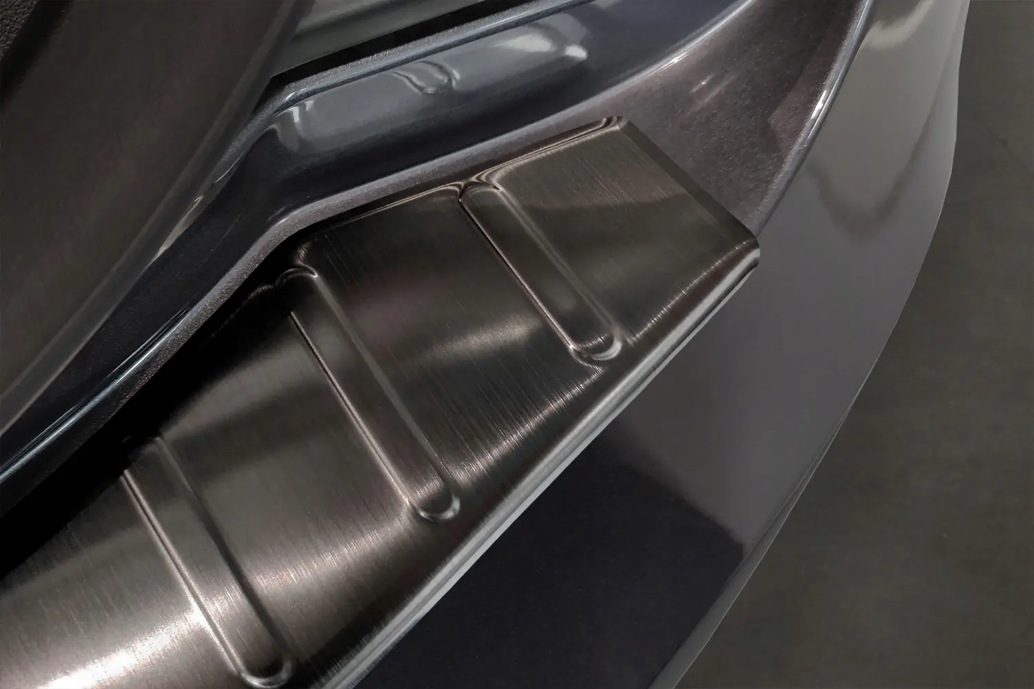 Bakfangerbeskytter Tesla Model S 2012 - 2021 │ Black Edition – bilde 3