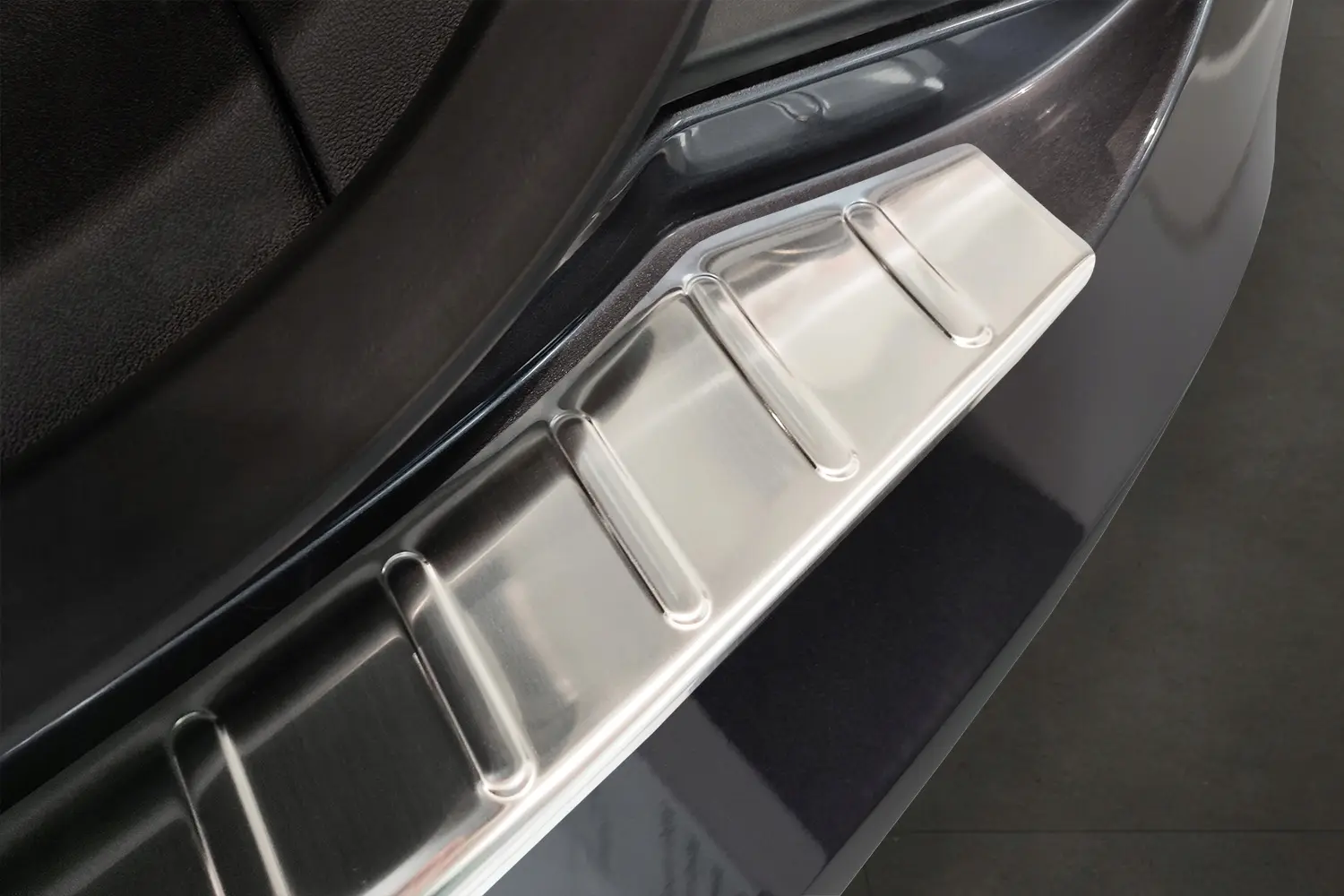 Bakfangerbeskytter Tesla Model S 2012 - 2021 │ Silver Edition – bilde 4