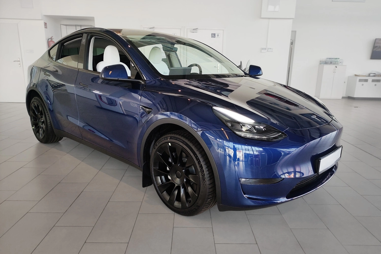 Bakfangerbeskytter Tesla Model Y 2020 - 2025 │ Black Edition – bilde 6