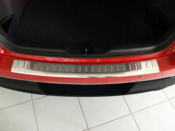 Bakfangerbeskytter Toyota Auris II 2012 - 04.2015 (pre-facelift) – bilde 3